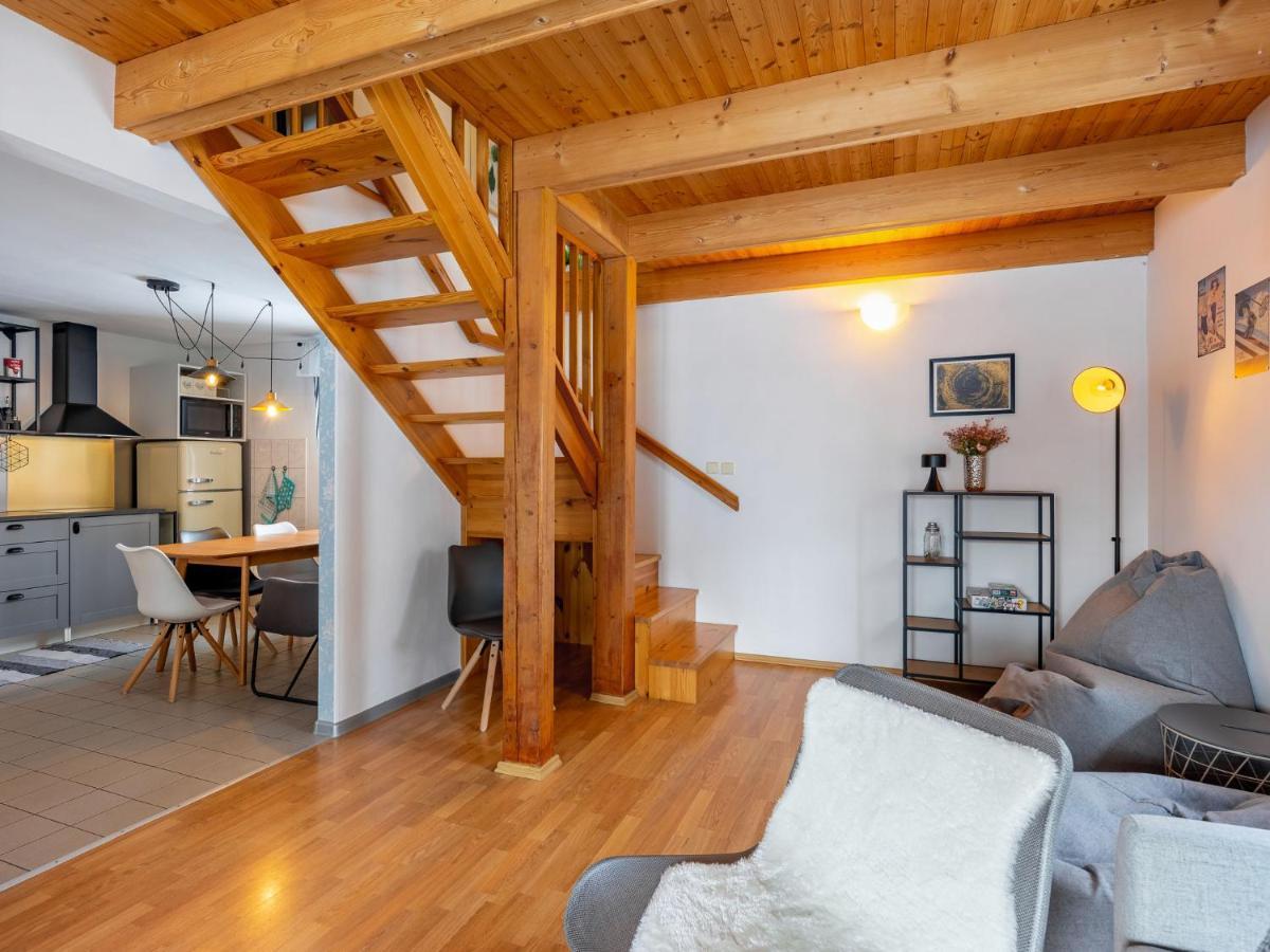 Holiday Home Holiday Hill 67 By Interhome Cista  Buitenkant foto